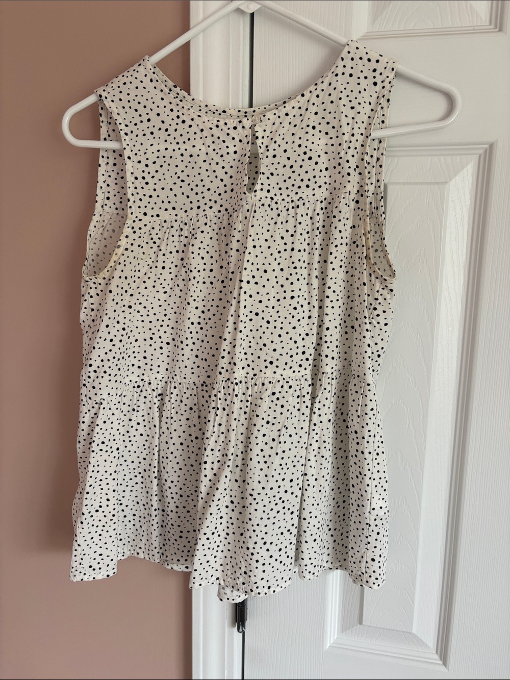 GAP Cream Sleeveless Polka Dot Blouse XS